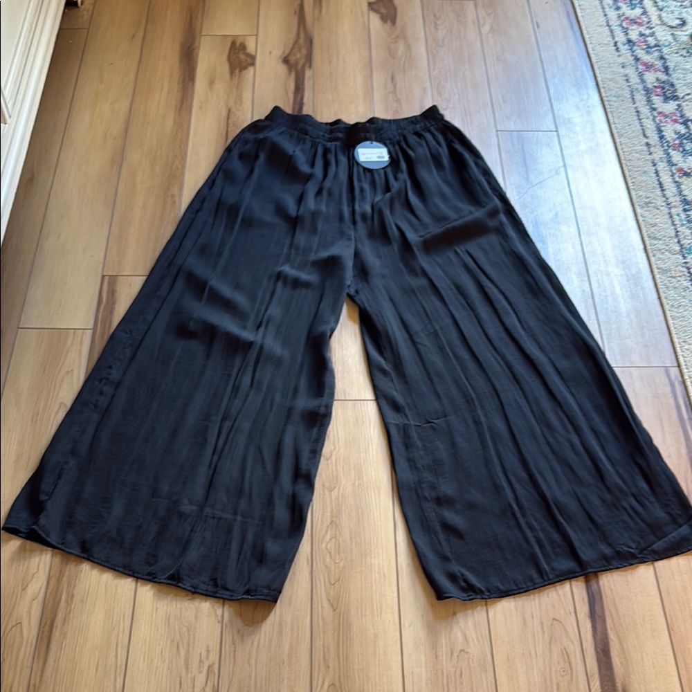 Black Wide-Leg Pants